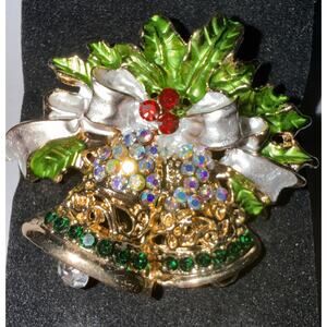 NWT Goldtone Christmas Bell Brooch Pin With Rhinestones And Holly Leaves